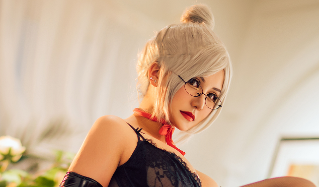 夏鸽鸽不想起床白木芽衣子泳衣cos图鉴赏