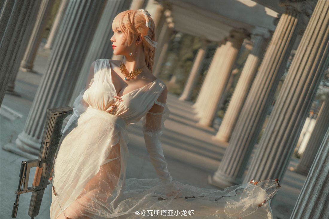 瓦斯塔亚小龙虾少女前线cos图片分享