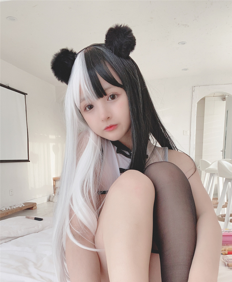 樱井宁宁大熊猫拟人作品照片观赏