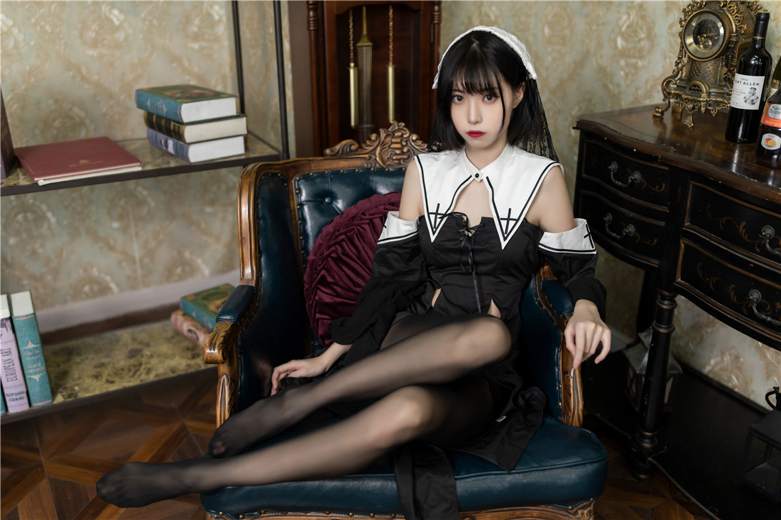 许岚lan暗黑修女cos作品免费分享