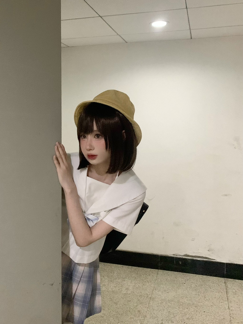 西园寺南歌主人的任务cos图片