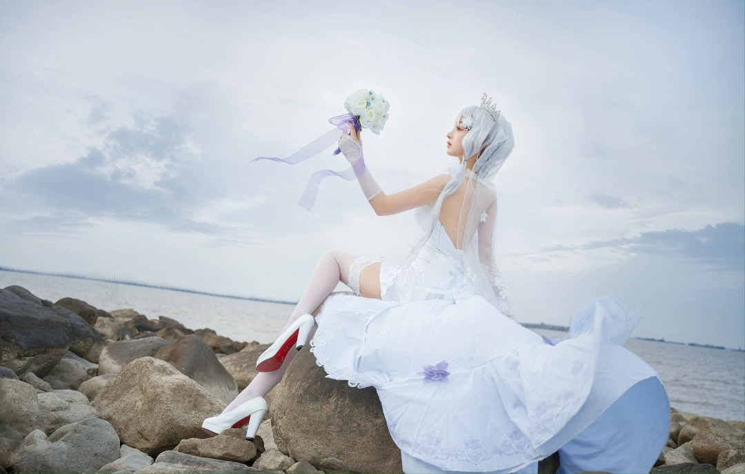 叉子宝宝碧蓝光辉cos图鉴赏