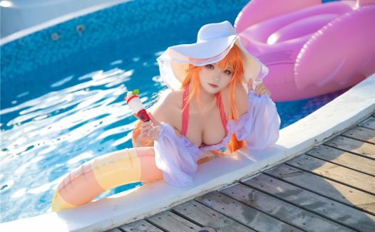 伊喵君_Nya黎塞留泳装cos作品鉴赏