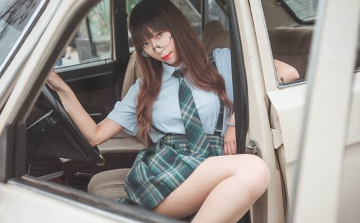 Money冷冷微博个人资料，不同的风格造就不同的她