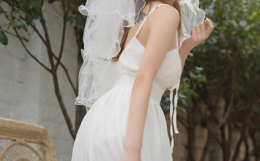 凛子酱婚纱cos作品鉴赏