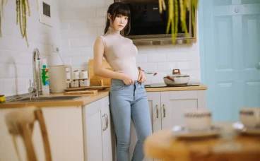 汪知子图集最经典十幅画,聊聊她那几套封神的图片