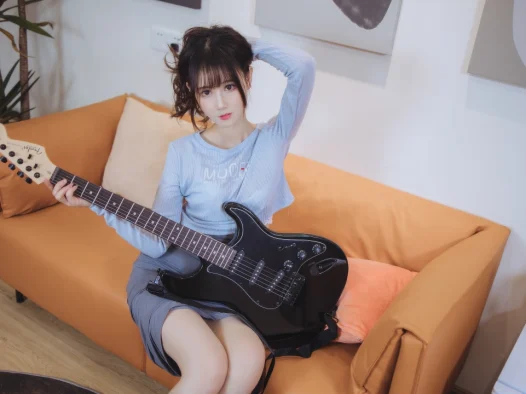 羽生三未吉他妹妹,一套让全网心动的封神级cos