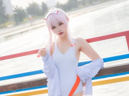 momoko葵葵泳装花嫁,是纯欲的天花板?